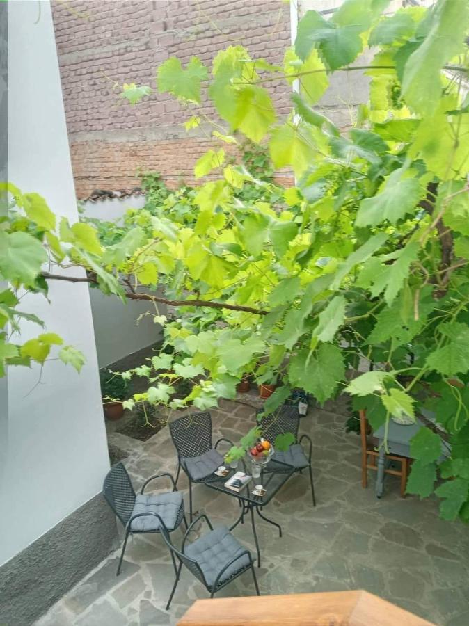 Green Housee Korce Bagian luar foto
